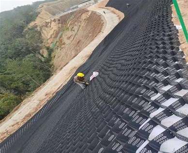 蜂巢格室的使用注意事项